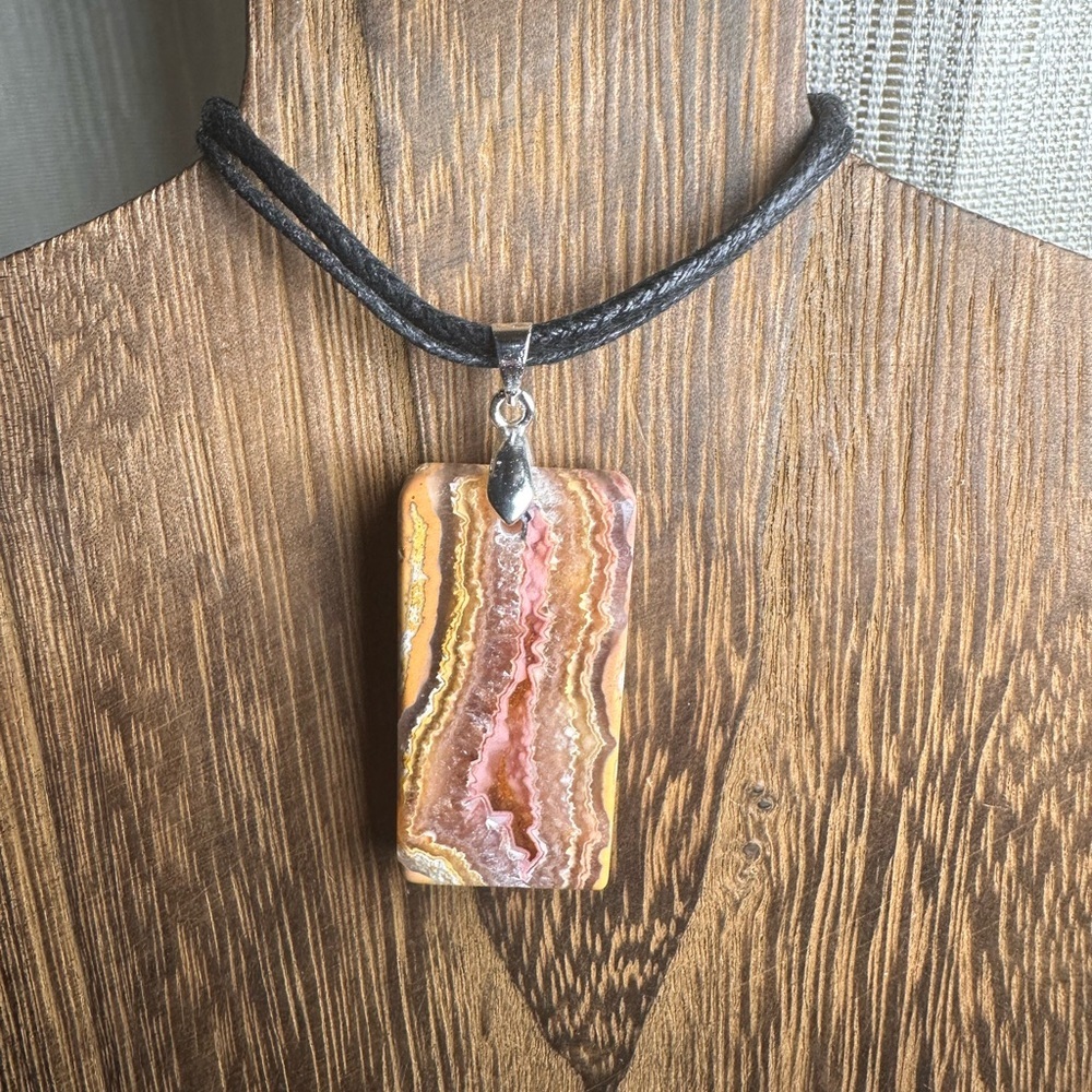 Crazy Lace Agate Rectangle Pendant Necklace on Black Rope - Picture 4 of 15